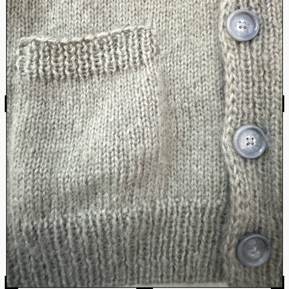 Fuzzy Unisex Mohair Angora Blend Kurt Cobain Cardigan - Picture 5 of 6